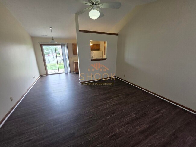 Building Photo - 2712/2714 Plaza Ln