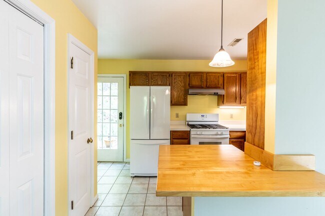Building Photo - 1476 Gray Stone Court - Millcreek