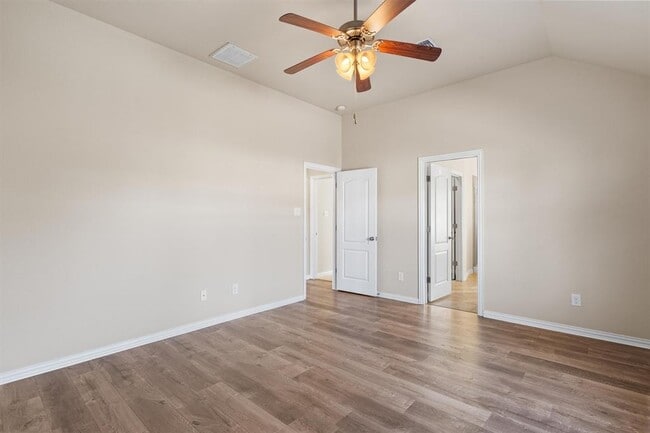 Building Photo - 437 Oyster Creek