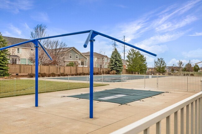 Building Photo - $0 DEPOSIT OPTION. BEAUTIFULLY MAINTAINED ...
