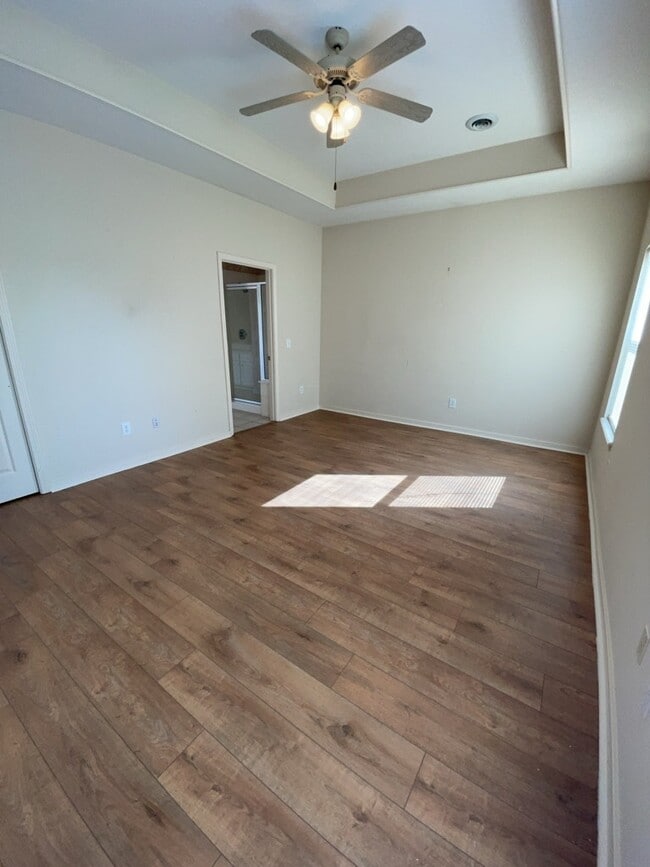 Building Photo - 107 Oakleigh Dr