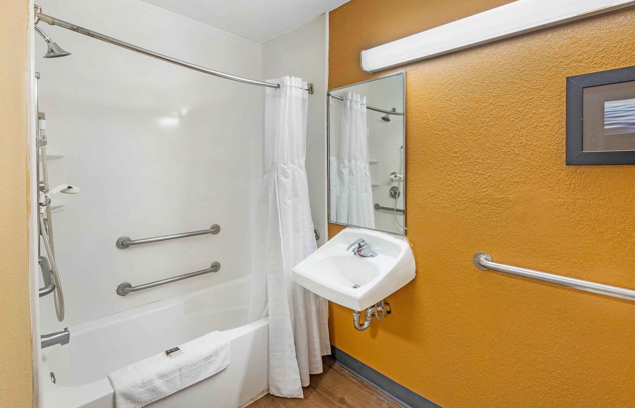 Building Photo - Furnished Studio-Sacramento - Northgate