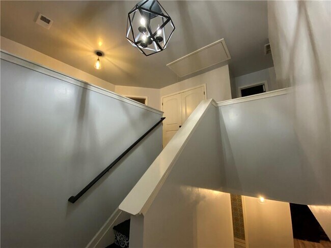 Building Photo - 764 Dove Tree Ln