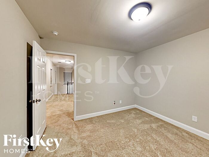 Building Photo - 12812 Cumberland Cove Dr