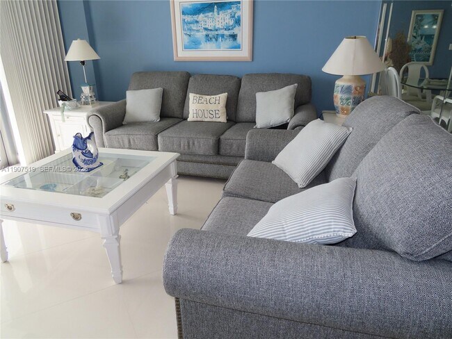 Building Photo - 5701 Collins Ave