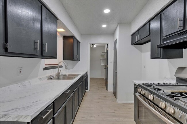 Building Photo - 4504 Little Hill Cir