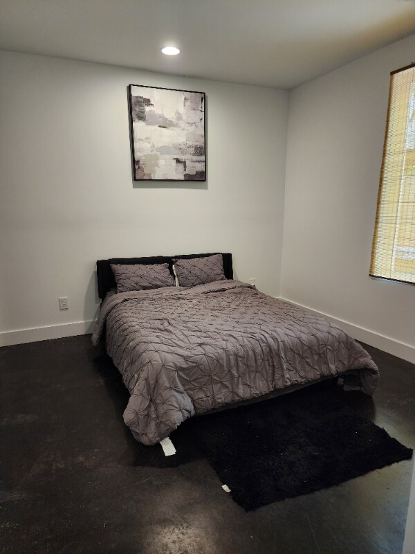 Building Photo - 241 Maynard Terrace SE