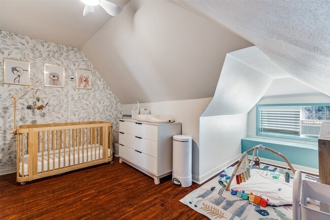 Building Photo - 3331 Urban Ave