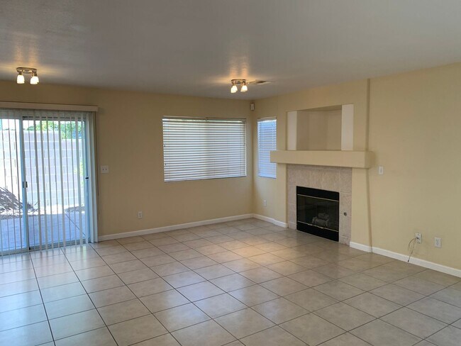 Building Photo - GATED COMMUNITY HOUSE IN POPULAR SUMMERLIN...