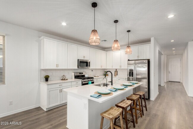 Building Photo - 20264 W Montecito Ave