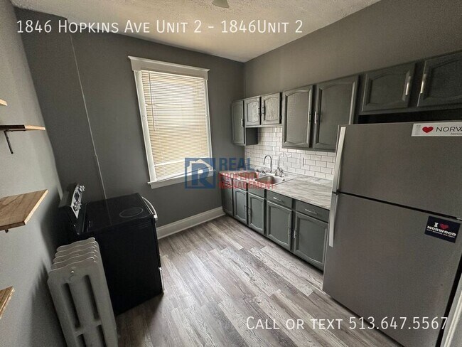 Building Photo - 1846 Hopkins Ave