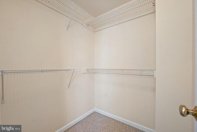 Building Photo - 46966 Courtyard Sq