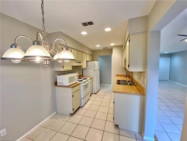 Building Photo - 13128 Langton Ct
