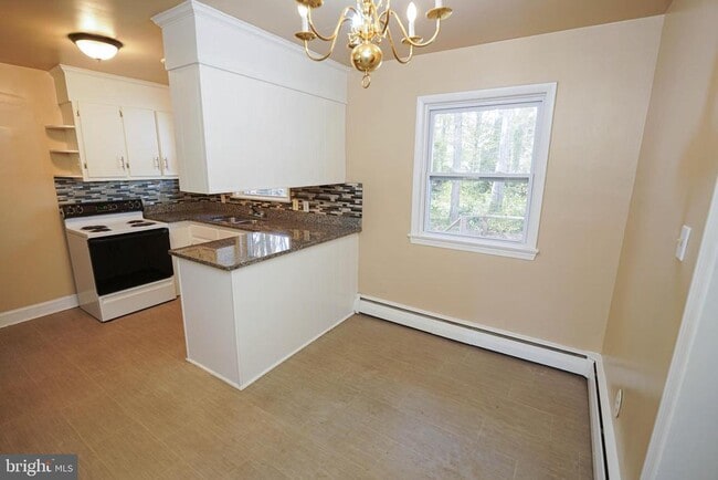 Building Photo - 1306 Frederick Ave