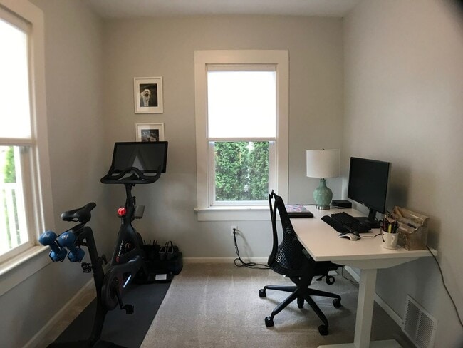 Building Photo - Charming remodeled Bungalow - 2 Bedrooms 1 Bath, 1,104 Sq. Ft.