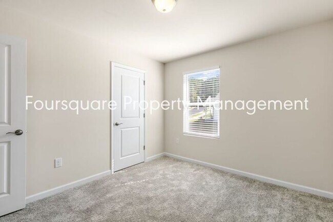 Building Photo - 4 Bedroom Home with 2nd Floor Loft- Kitchen Island & 2-Car Garage – Convenient Raleigh Location