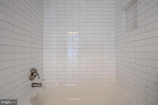 Building Photo - 1900 Lyttonsville Rd