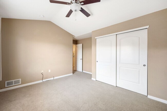 Building Photo - Spacious 3BR + Loft in the Palomino Park Community - Perfect for Comfortable, Convenient and Quit...