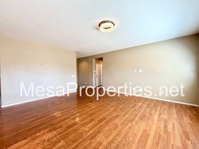 Building Photo - 14312 Sierra Grande St