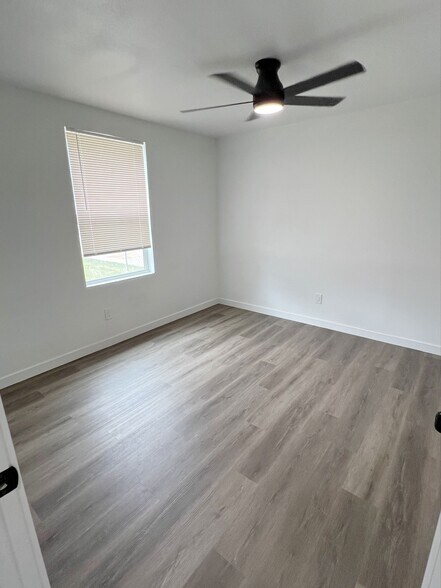 Bedroom 1 - 1425 Little St