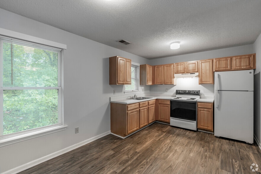 Kitchen - 2BR, 1BA - 880SF - Northway at Davis Mills