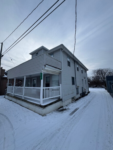 Primary Photo - 28141 E Broadway St