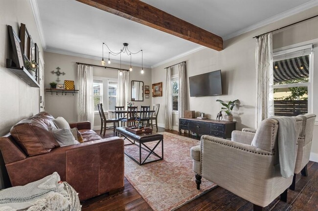 Building Photo - 519 E Ashby Pl