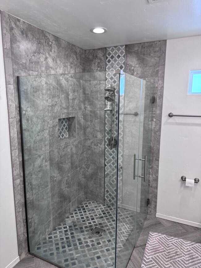 Building Photo - 732 Gold Beach Dr