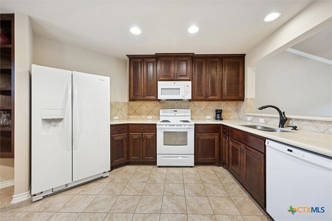 Building Photo - 1135 Twisted Oak Ct