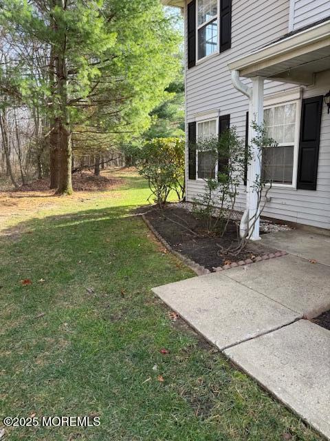 Building Photo - 975 Lily Ct