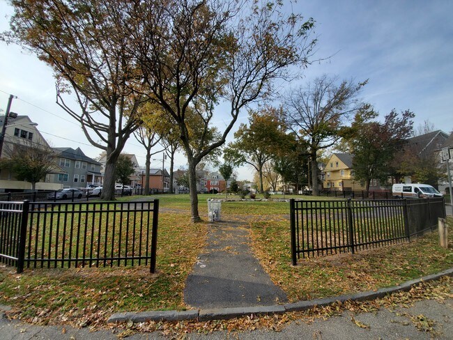 Building Photo - 22-24 Homestead Park