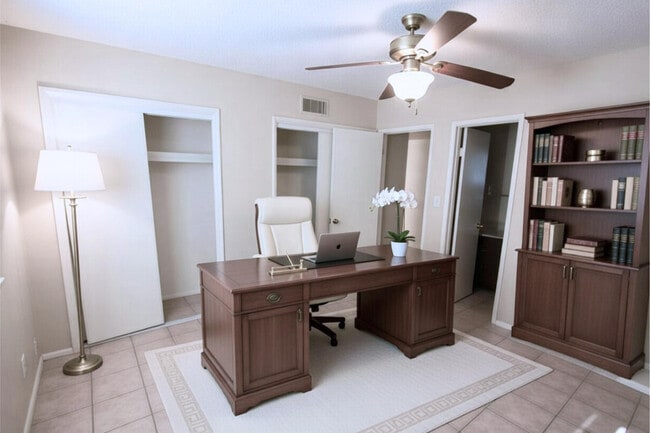 Building Photo - 409 E Fairfield St