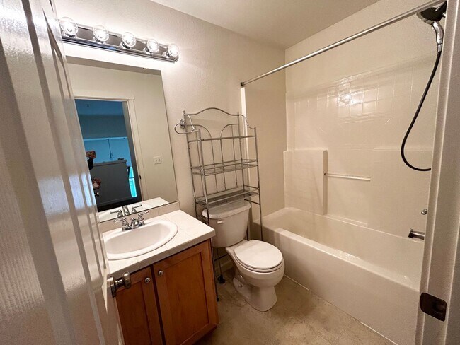 Building Photo - 8720 SW 147th Terrace