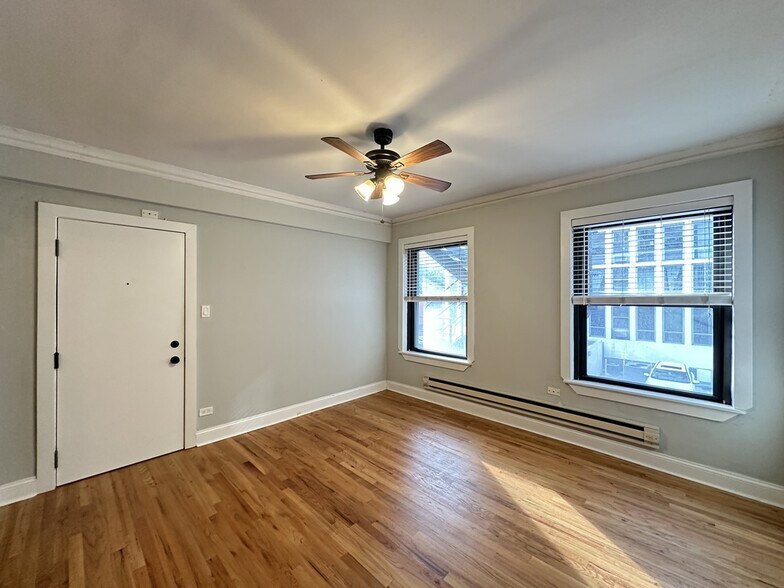 Building Photo - 618 W Patterson Ave