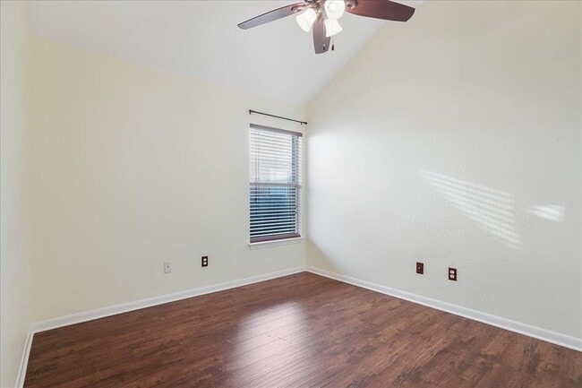 Building Photo - 1608 Goddard Bluff Dr