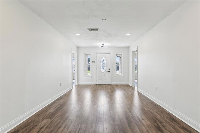 Building Photo - 3712 Lime St