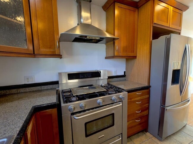 Building Photo - 731 Beryl St