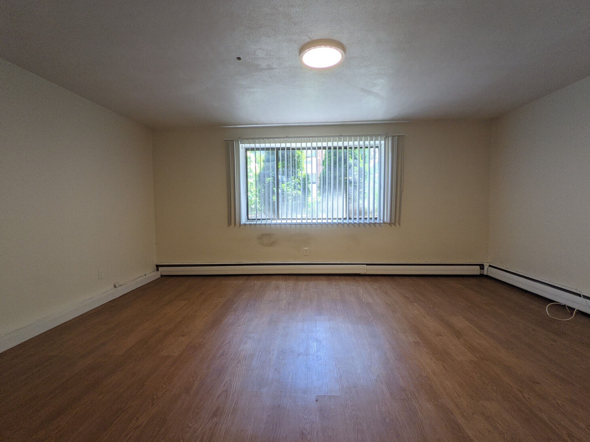 Building Photo - 222 Babcock St