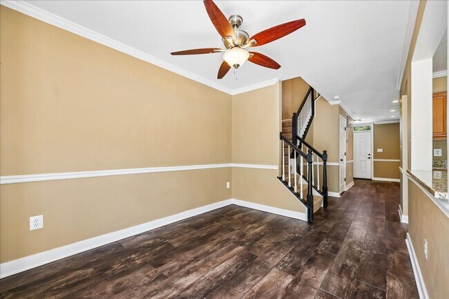Building Photo - Luxury Townhome at Lake Linganore