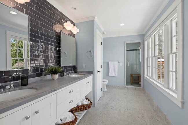 Building Photo - 34 Old Field Ln