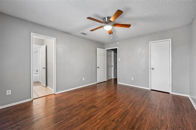 Building Photo - 3034 Tudor Ln