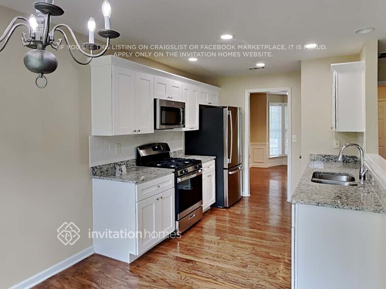 Building Photo - 543 Watercress Dr