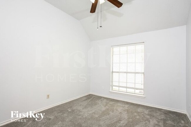 Building Photo - 2020 Spring Mills Rd