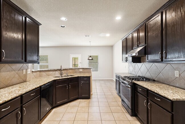 Building Photo - 426 Tequila Ranch