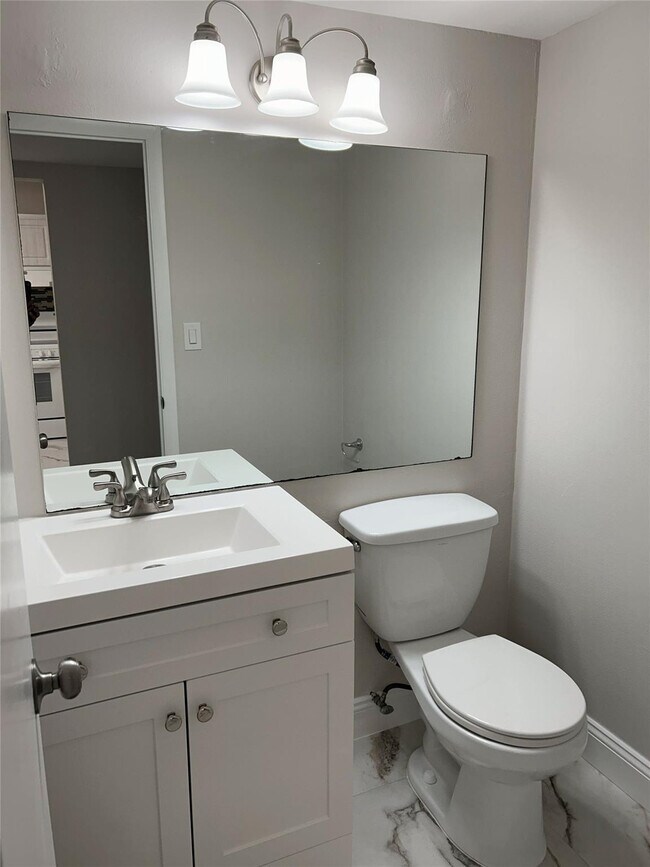 Building Photo - 406 NW 68th Ave