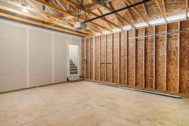 Building Photo - 2411 Richardson Ct