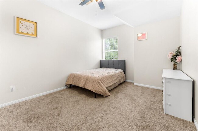 Building Photo - 15150 Galena Dr