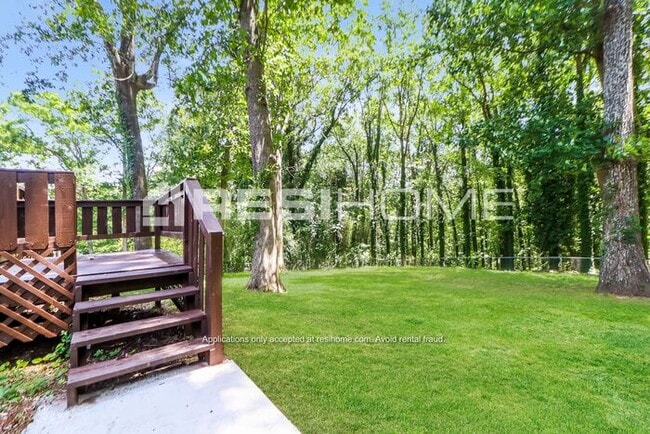 Building Photo - 4946 Rock Haven Dr SW