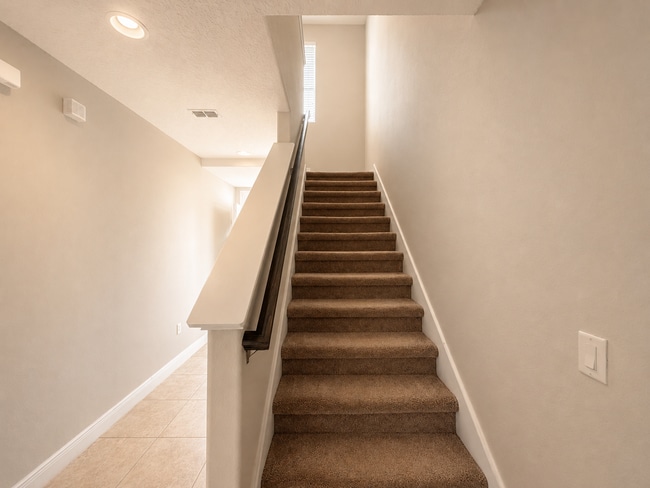 Building Photo - Charming 2-Bed Townhouse with Granite Elegance in Haines City – Spacious 1,464 Sq. Ft. Retreat!