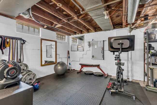 Building Photo - 3711 Normandy Rd